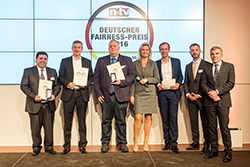 Die Preisträger der Online-Druckereien (Foto: Thomas Ecke / DISQ / n-tv)